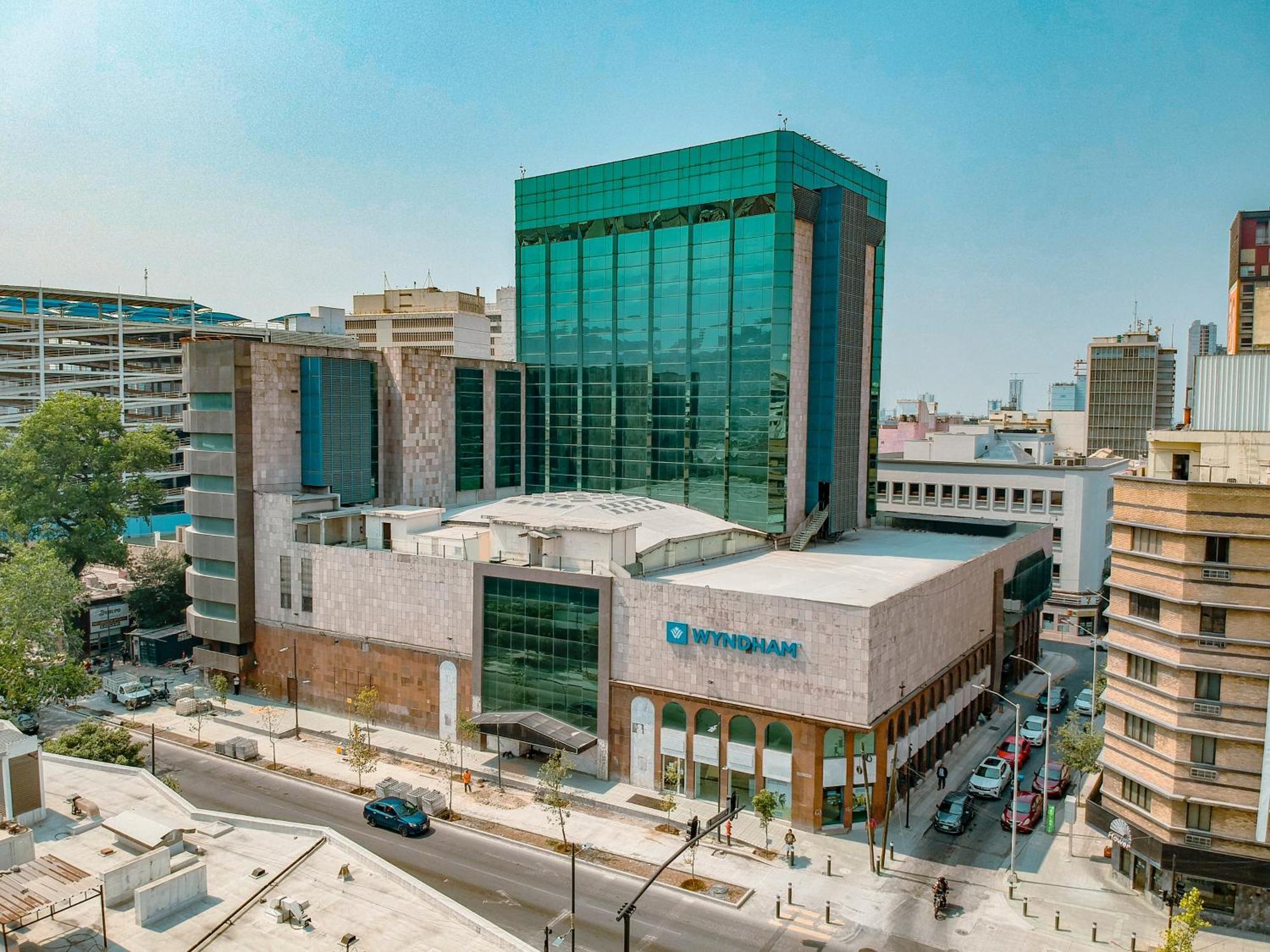 Wyndham Monterrey Ambassador Centro Hotel Exterior photo
